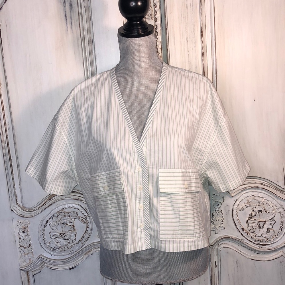 Zara White and Light Gray Striped Short Sleeve Blouse